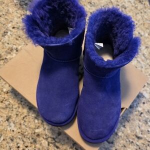 UGG Mini Bailey LogobStrap Boots